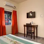 Collection O 400 Calangute Baga Circle