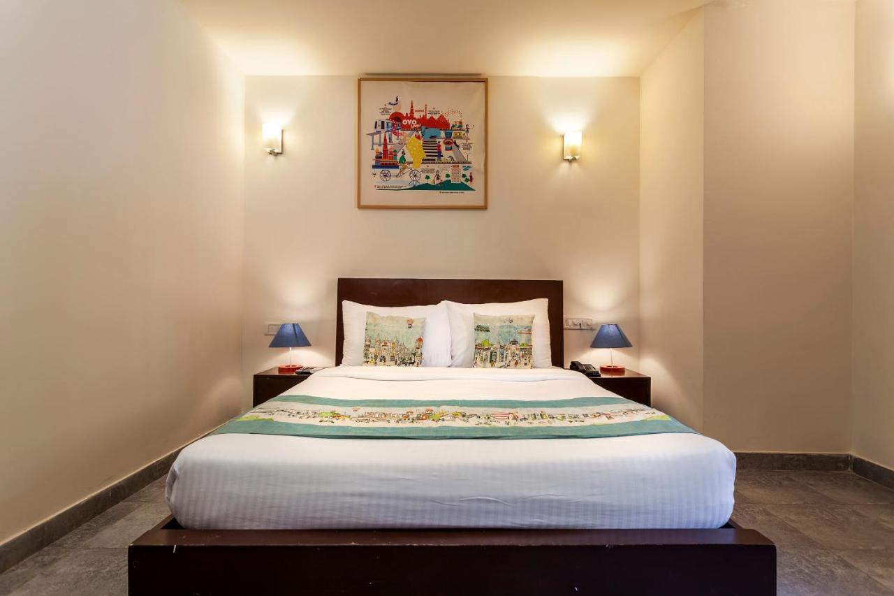 Hotel Collection O 400 Baga Circle 3*